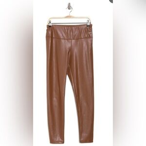 Faux leather camel leggings M